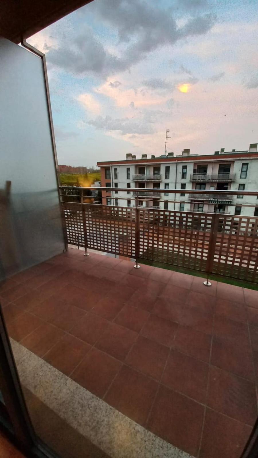 Apartamento Con 2 Dormitorios, Garaje Y Terraza Junto A Valladolid Exterior foto