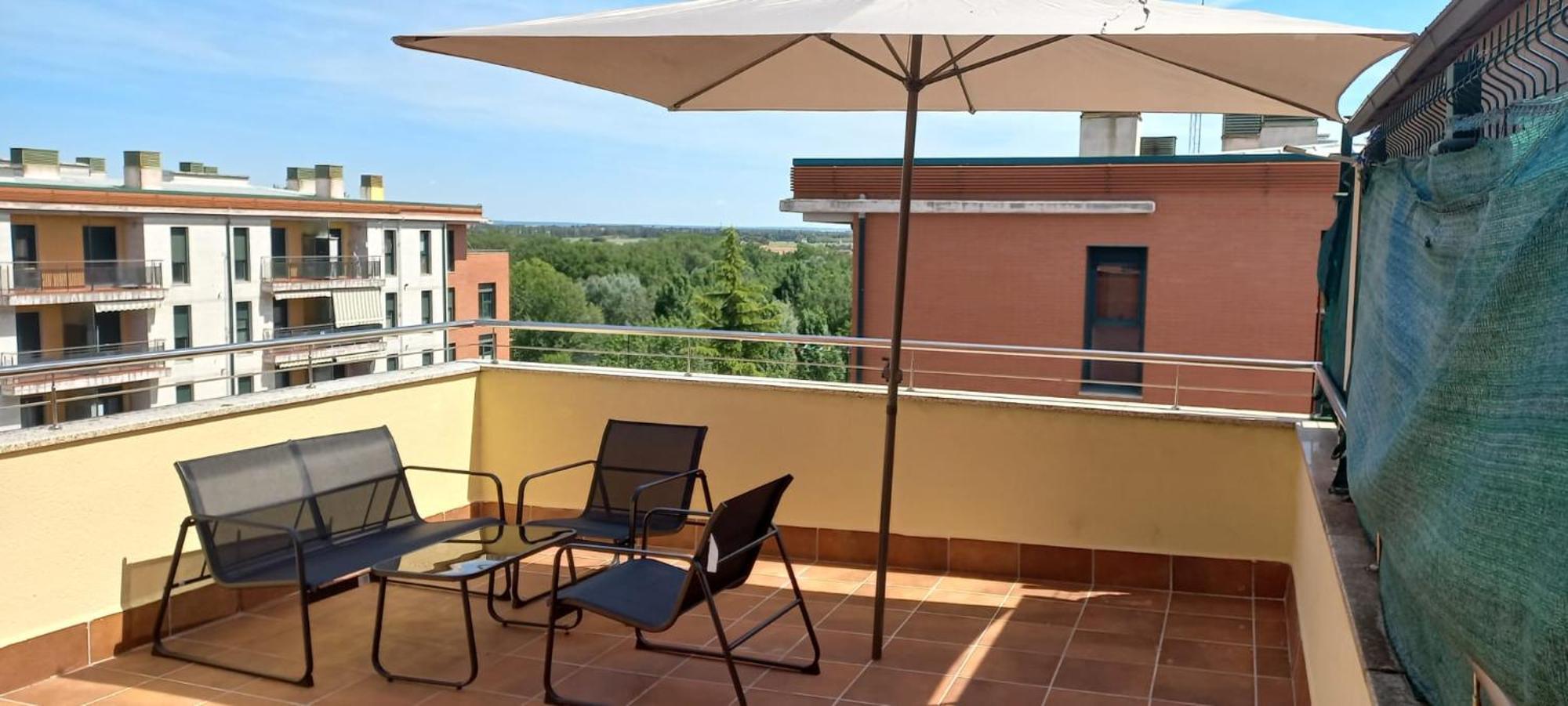 Apartamento Con 2 Dormitorios, Garaje Y Terraza Junto A Valladolid Exterior foto